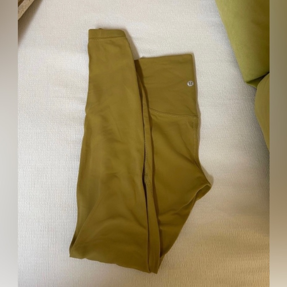 Lululemon align leggings size 4, 28” inseam
